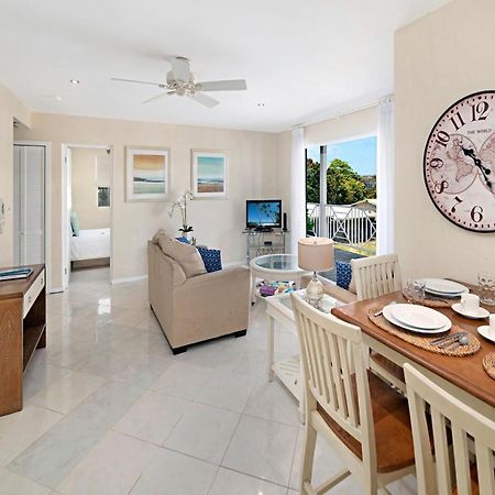 Lantana 42 Apartment Saint James Bagian luar foto